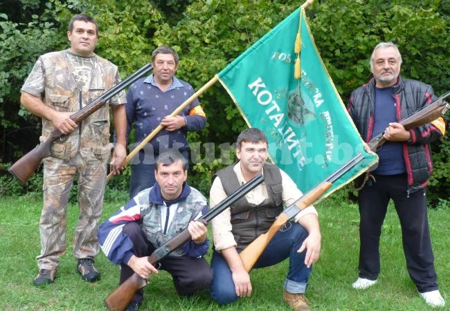 Ловци премериха сили по спортна стрелба в Мездра