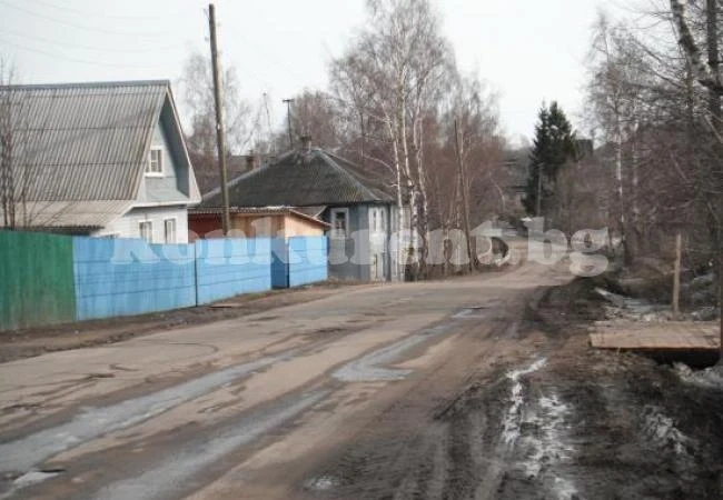 Стопани заблатиха част от улица в Попица