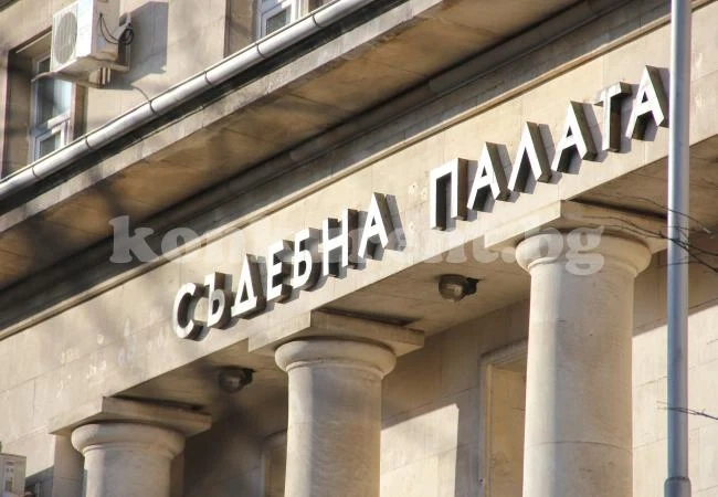 Осъдиха татко, не плащал издръжка