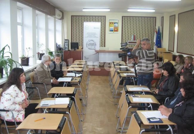 Мездра се присъедини към кампанията „Разруши мълчанието”