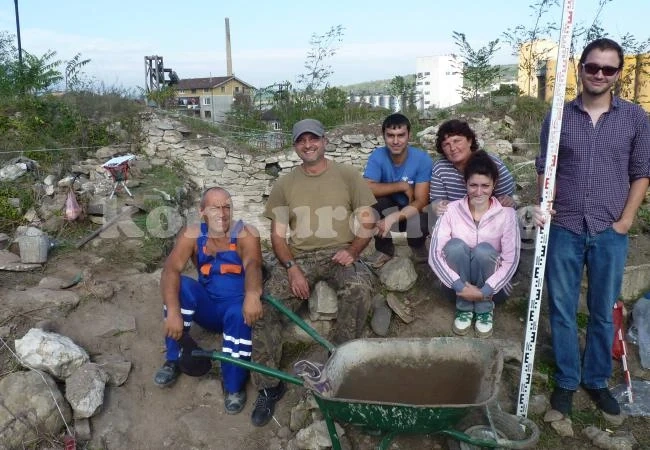 Праисторическа пекарна откриха на крепостта „Калето” край Мездра 