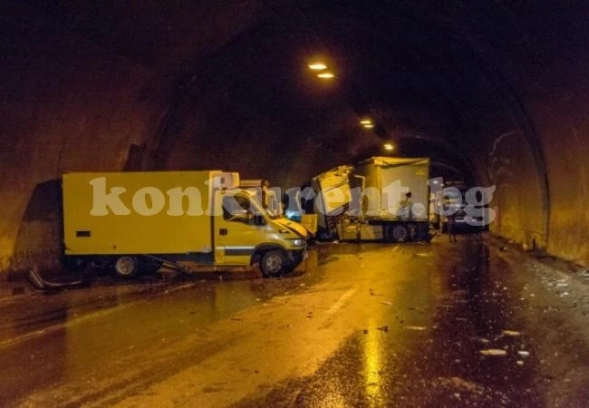 Москов награждава спасителите от \