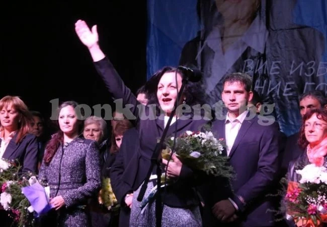 Хиляди подкрепиха д-р Делева на площад „Жеравица” в Монтана