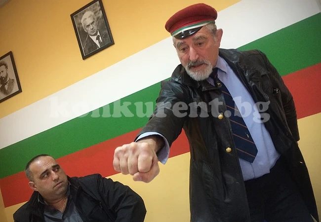 Стефан Чолаков: Нападнаха ме на предизборно събрание