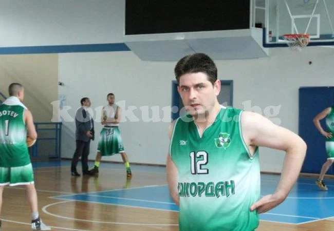 Ботев 2012 се справи с Актив Трейдс