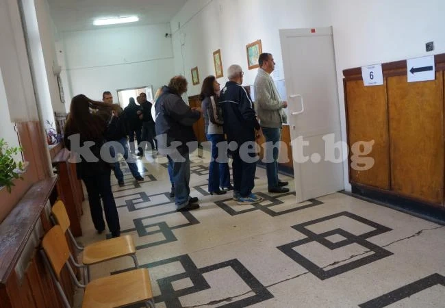 Над 4 400 са гласували в Козлодуй 2 часа преди края на изборния ден
