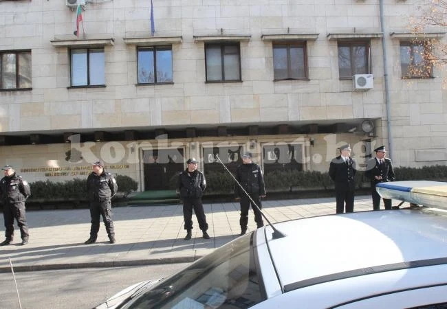 Правителството одобри наредбата за полицаи под прикритие
