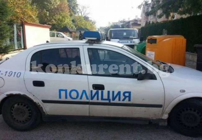 Маскирани за Хелоуин стреляли по Алексей Петров