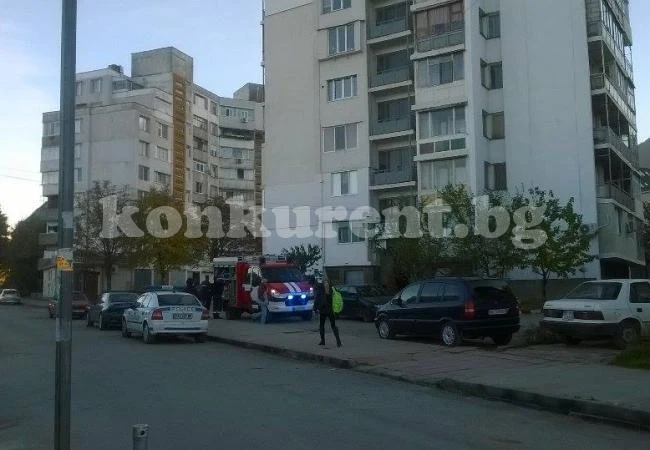 Апартамент се запали във Враца