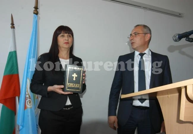 Дами поеха управлението на Лом
