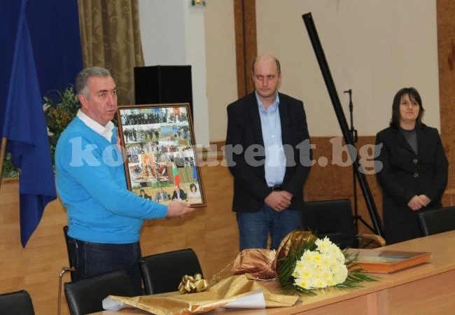 Областната управа изпрати Огнян Ценков към кметския му пост