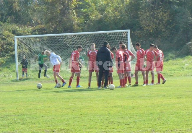 Врачани губят инфарктно в U15, Кариана пада с 1:20