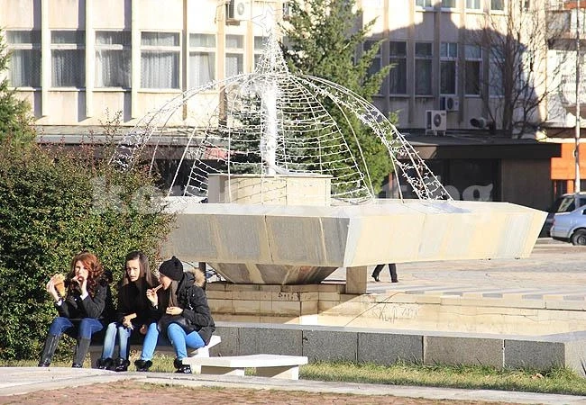 Времето: Слънчево остава и в петък