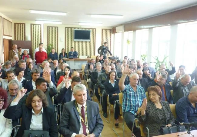 Общинският съвет в Мездра остана без председател