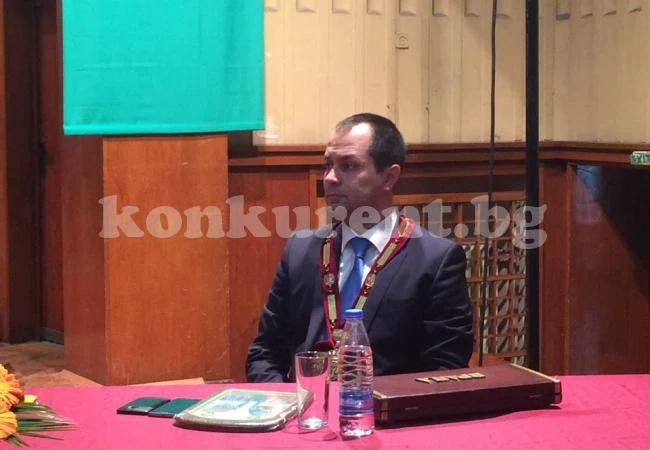 Калин Каменов влиза в общината с един зам.-кмет