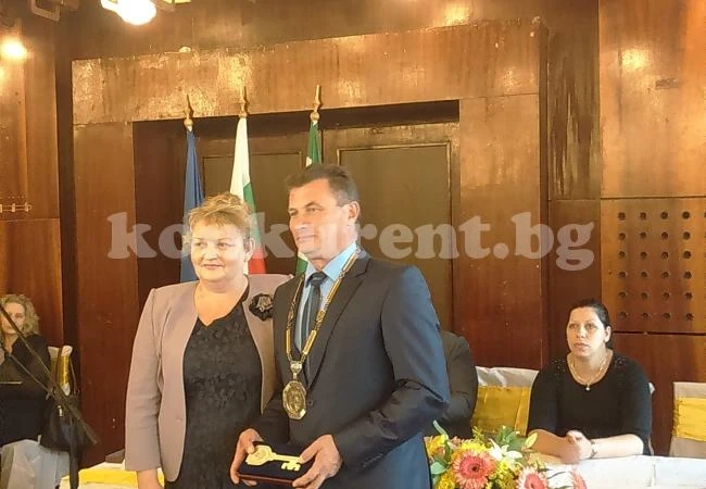 Иво Цветков положи клетва за втория си мандат в Бяла Слатина