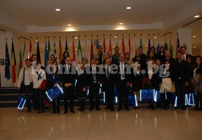 Уручев заведе в Европарламента деца от Врачанско