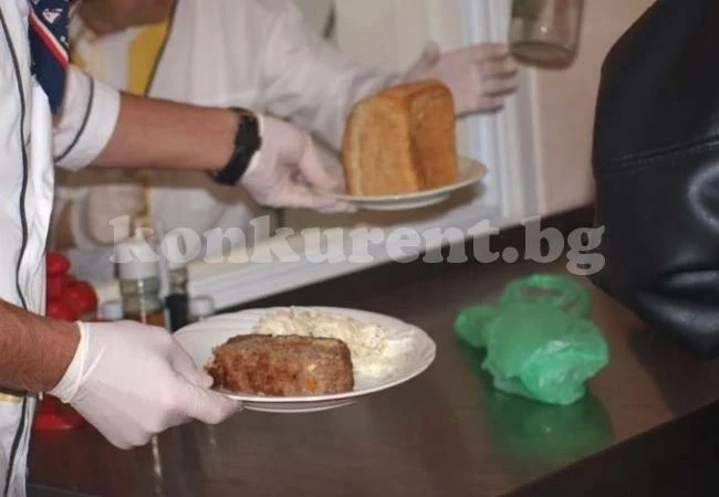 Бездомни ще получават безплатна храна през зимата