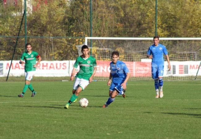 U19 на Монтана измъкнаха 3 т. от „шейховете”