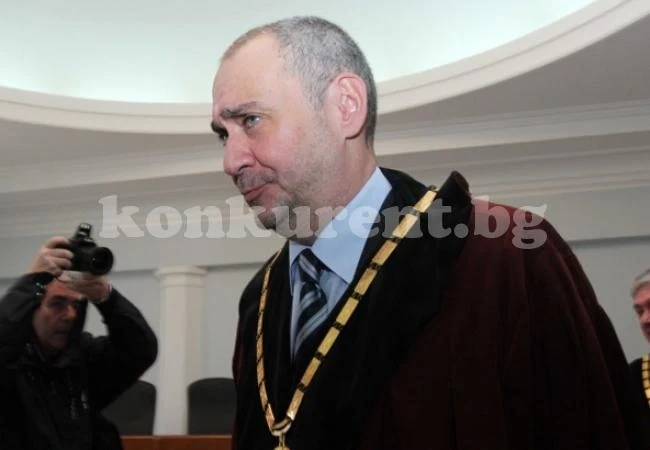 Борис Велчев оглави Конституционния съд