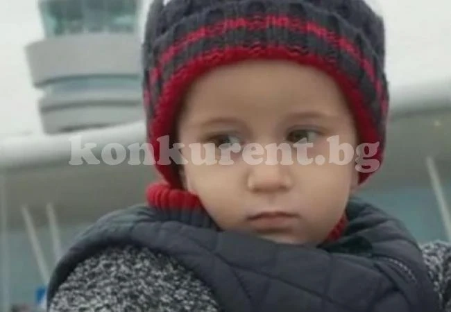 2-годишният Валери заминава за лечение в Турция