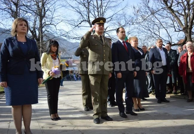 Отбелязаха празника на сухопътните войски