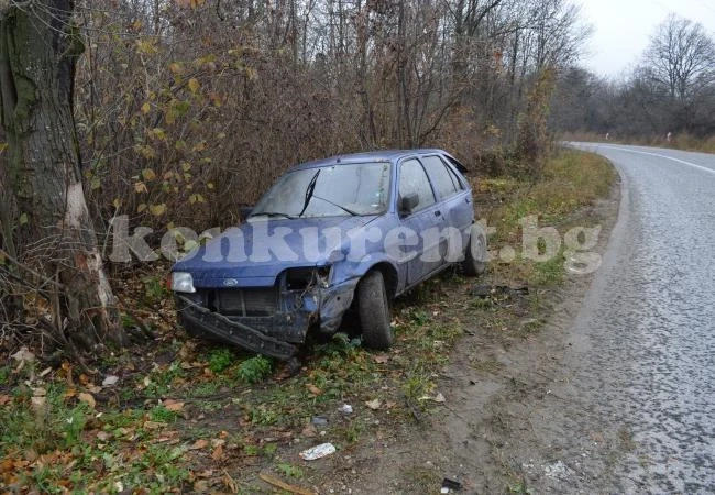 Полицията издирва шофьор след ПТП