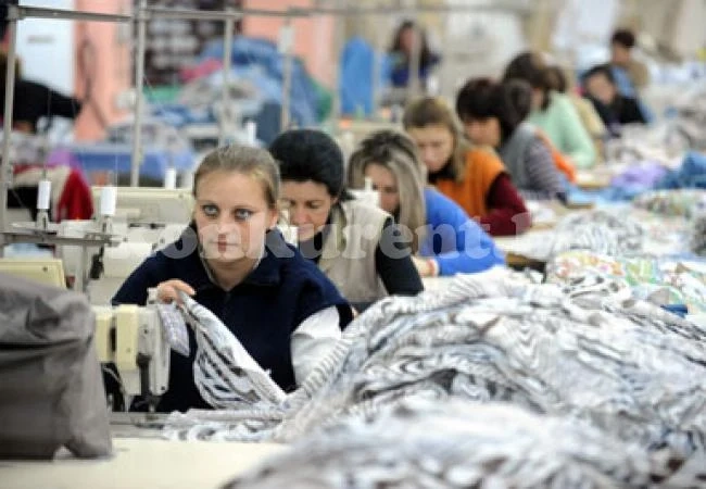 Врачански фирми изпитват глад за готвачи, шивачи и заварчици  