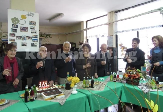 Бай Слави от Берковица почерпи за 101 рожден ден