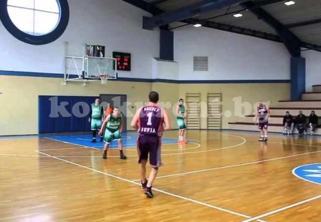 Политехника се опъна на Ботев 2012