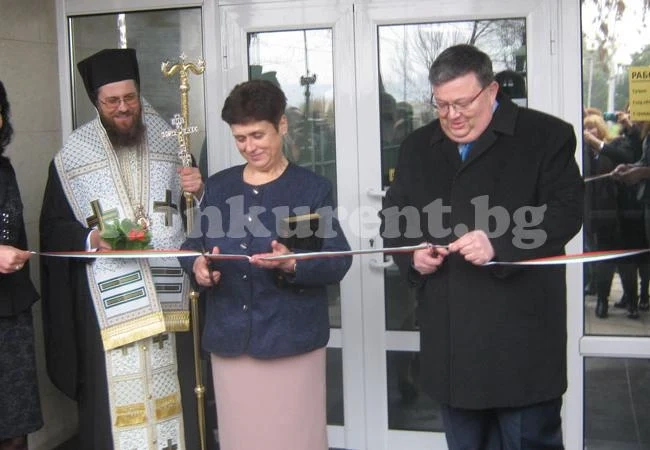 Цацаров резна лентичката на новата прокуратура във Видин