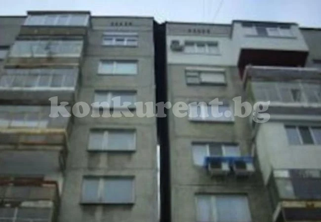 Със съдебно решение: Съседи изгониха от блок баба хулиганка