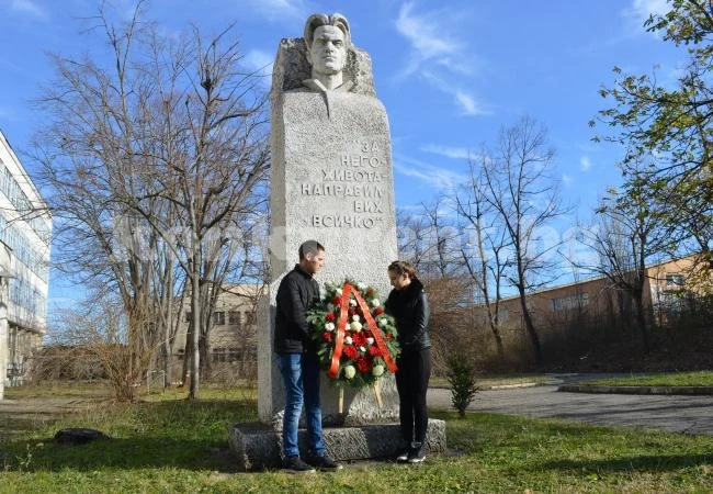 ПТГ „Н.Й. Вапцаров” празнува 90 години