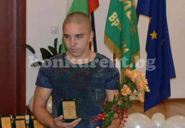 Квартет борци заминава за балканиада в Сента