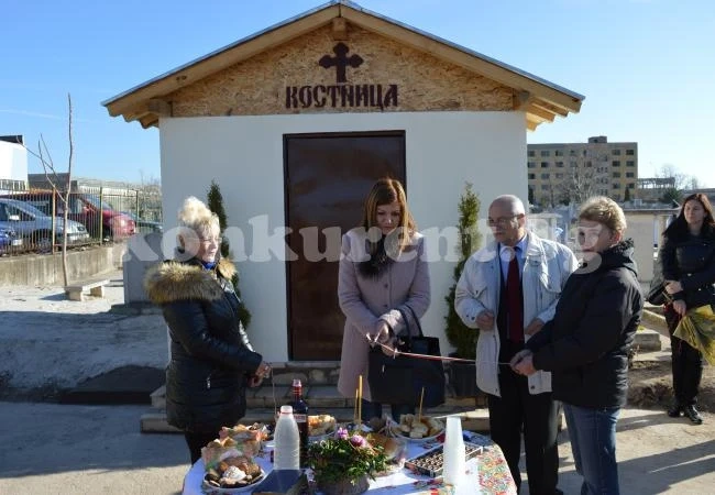 Зам.-кметът на Враца откри първата костница в града