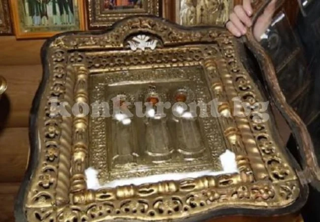 59 икони проплакаха в манастир
