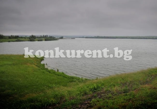 Дават два язовира на концесионери