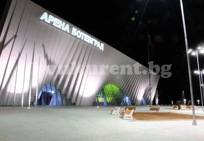 Девойки дебютираха в „Арена Ботевград”