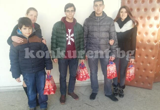 Монтански полицаи дариха деца на свои загинали колеги