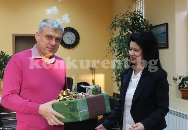 Шефове на АЕЦ „Козлодуй” и ДП РАО подкрепят проекти на общината