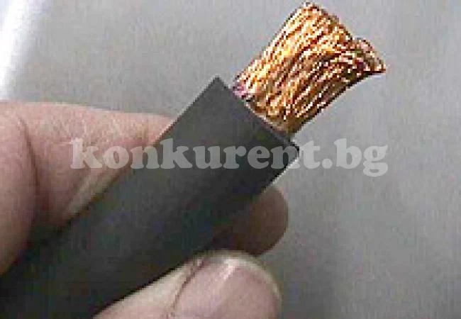 Хванаха двама при опит за кражба на кабел