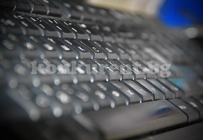 Българите в чужбина ще подновяват документите си по интернет