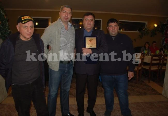 Отложиха награждаване на пилоти