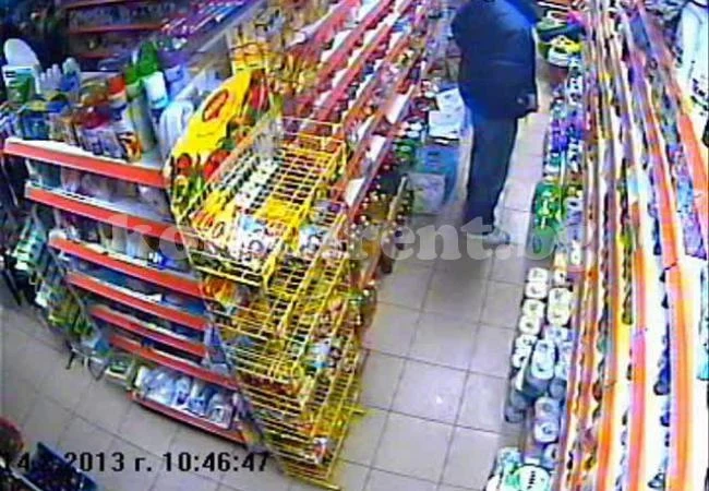 Заловиха крадци в хранителен магазин