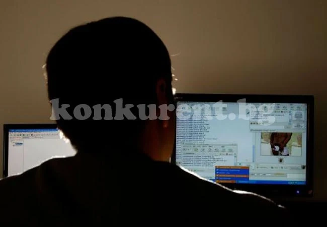 Внимавайте с чата на работа! Шефовете официално ви дебнат
