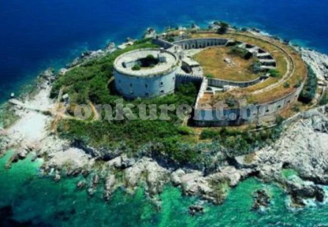 Превръщат в луксозен хотел концетрационен лагер