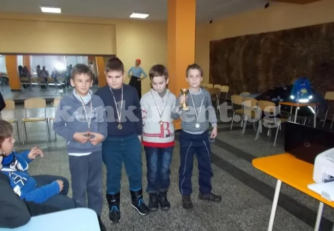 Излъчиха поредни призьори по шах във Видин
