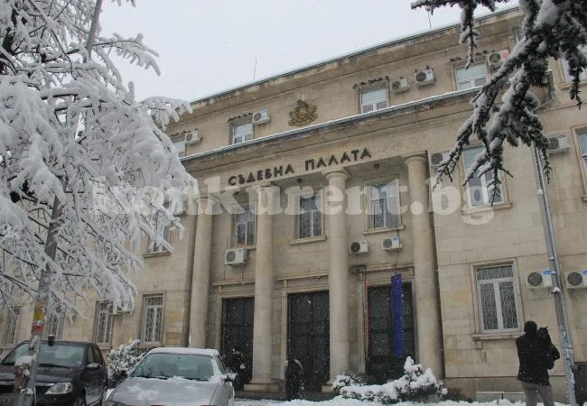 Глобиха мъж заради детско порно на компа