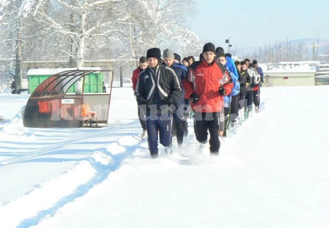 Локо вкара 5 гола на Балкан за четвърт час