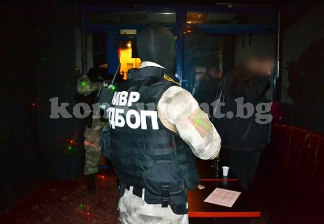 ГДБОП задържа група за трафик на секс робини